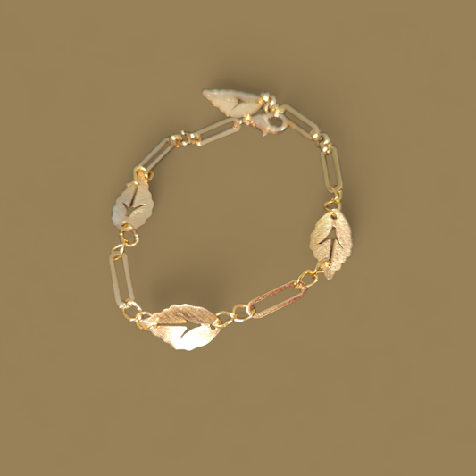 Armband goud met gouden blaadjes